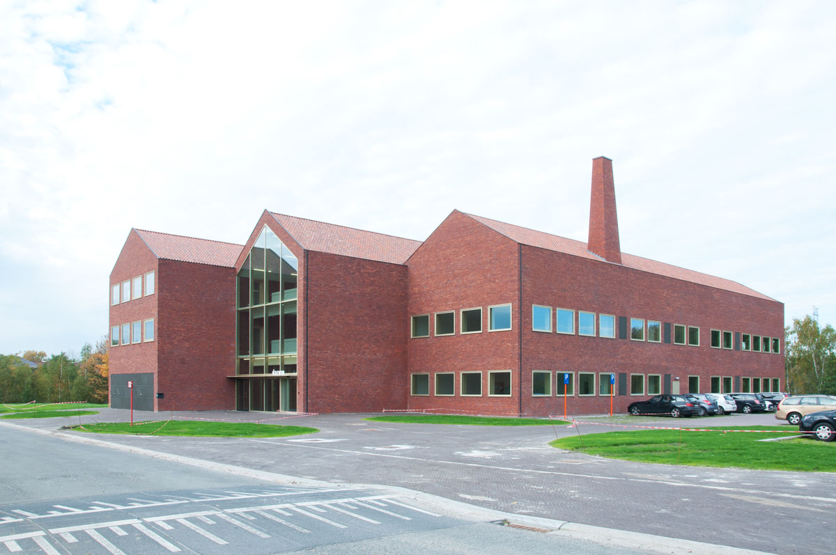 Incubatorgebouw in rode baksteen Brick K met een knipoog naar het verleden