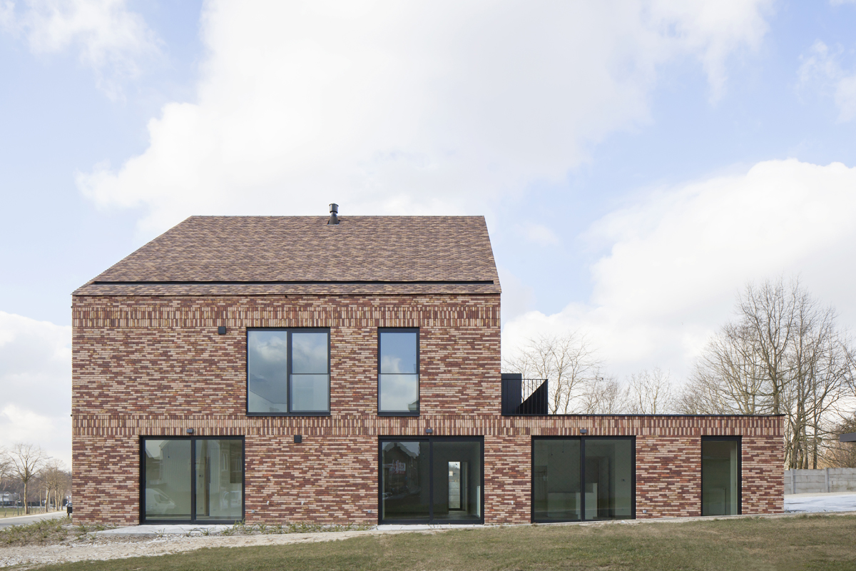 Eyecatcher van formaat met speelse baksteenmix als hoofdingrediënt