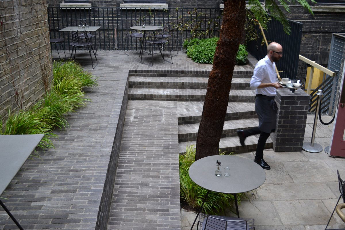 SeptimA-klinkers in Keepers House Garden