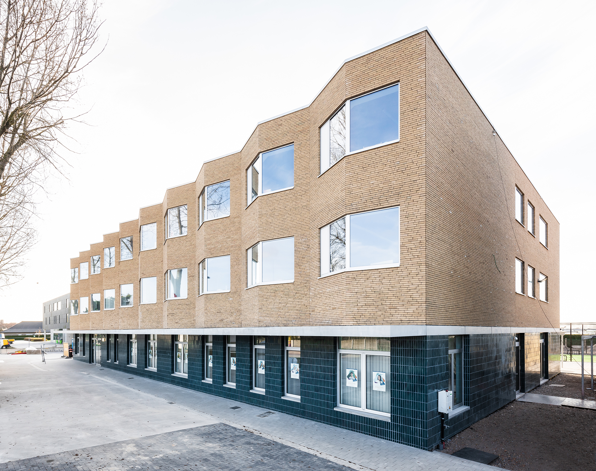 Gevelritmiek en zachtgele gevelsteen sEptEm 1014 bepalen opvallende beeldtaal 