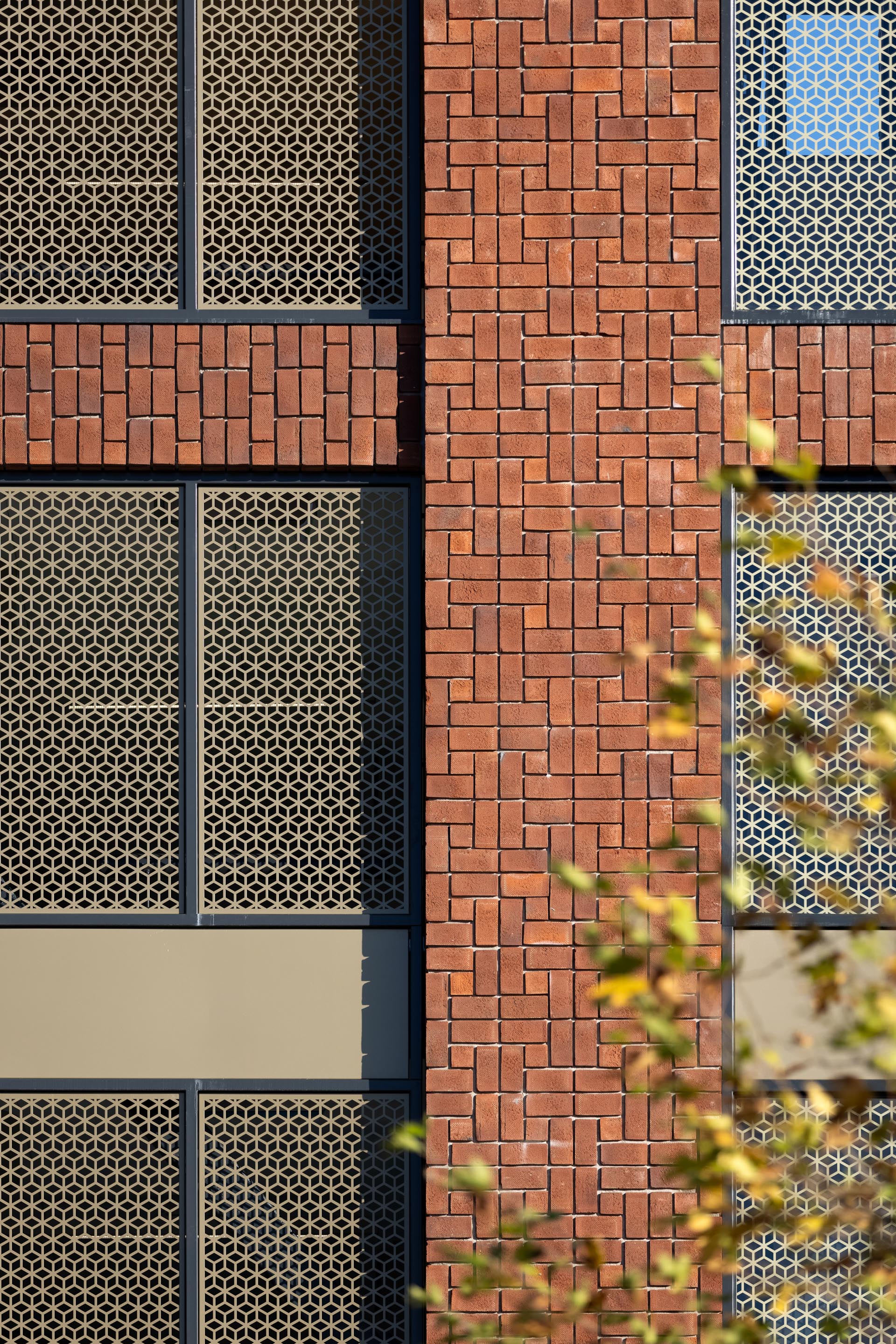 Karaktervolle expressie met prefab klampmetselwerk in Linea gevelsteen